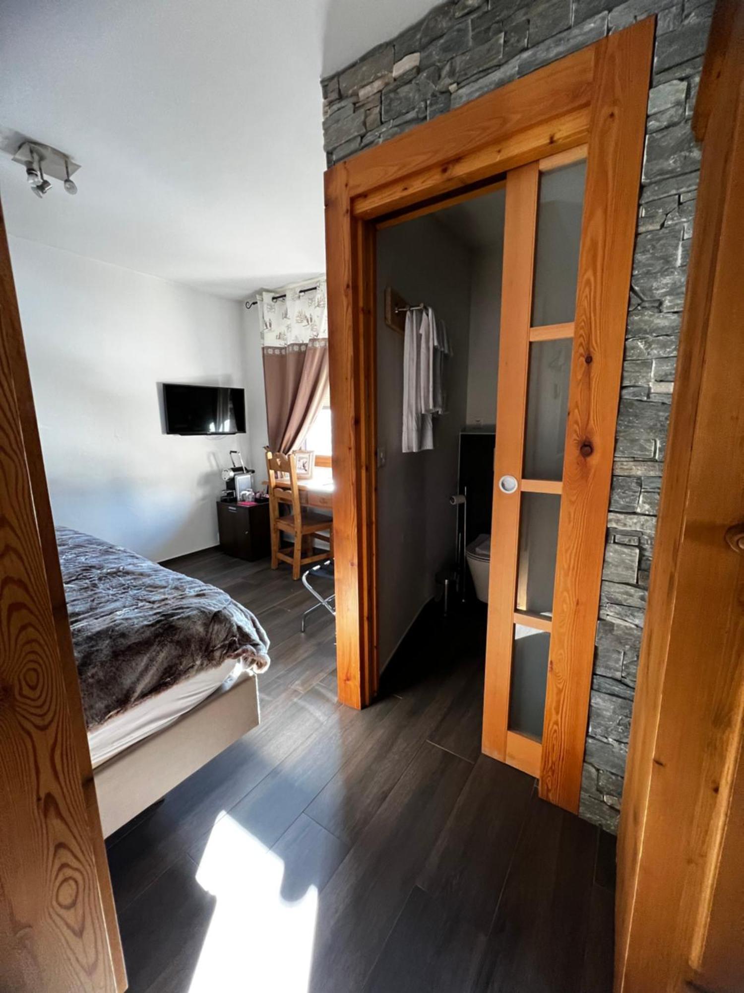 Hotel De Charme La Poste Anzère Exteriör bild